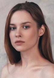 Полина Давыдова